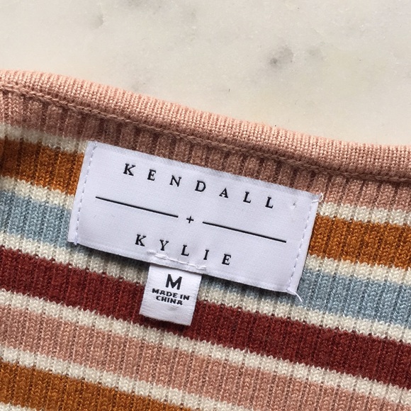 5/$25 Kendall + Kylie Striped Ribbed V-Neck Tank - Picture 5 of 5